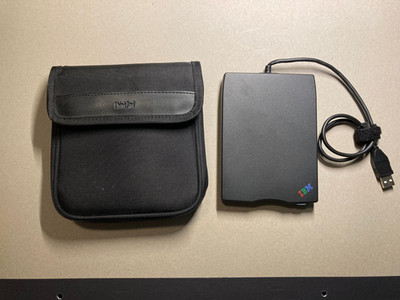 External Floppy Disc Drive Model MPF82E FRU P/N 06P5223 and Case - AS IS