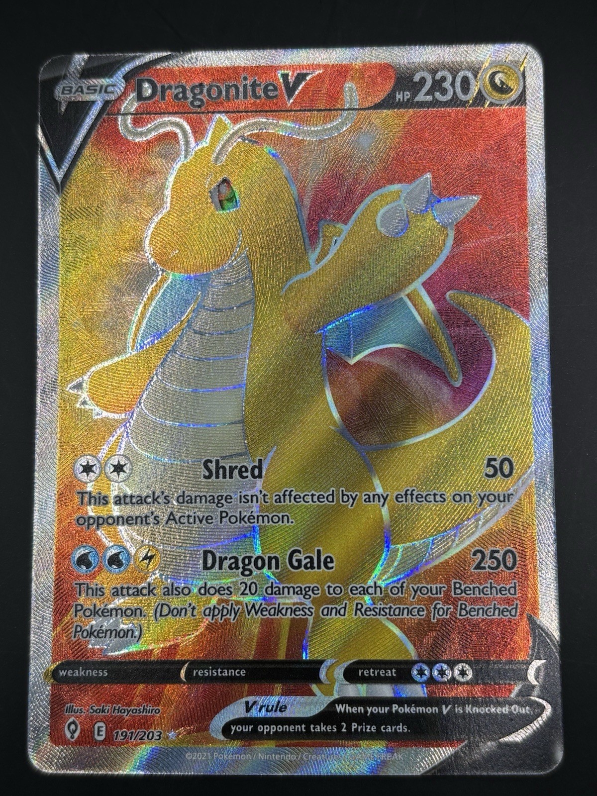 Dragonite V (Full Art) 191/203 Swsh07: Evolving Skies Holo