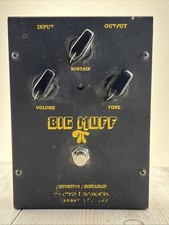 Electro-Harmonix Big Muff Pi Russian Black Guitar Pedal Good GP DISCONTINUED