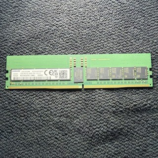 M321R4GA3PB0 CWM Samsung 32GB PC5 44800 DDR5 5600MHz ECC REG 2Rx8 RDIMM Speicher