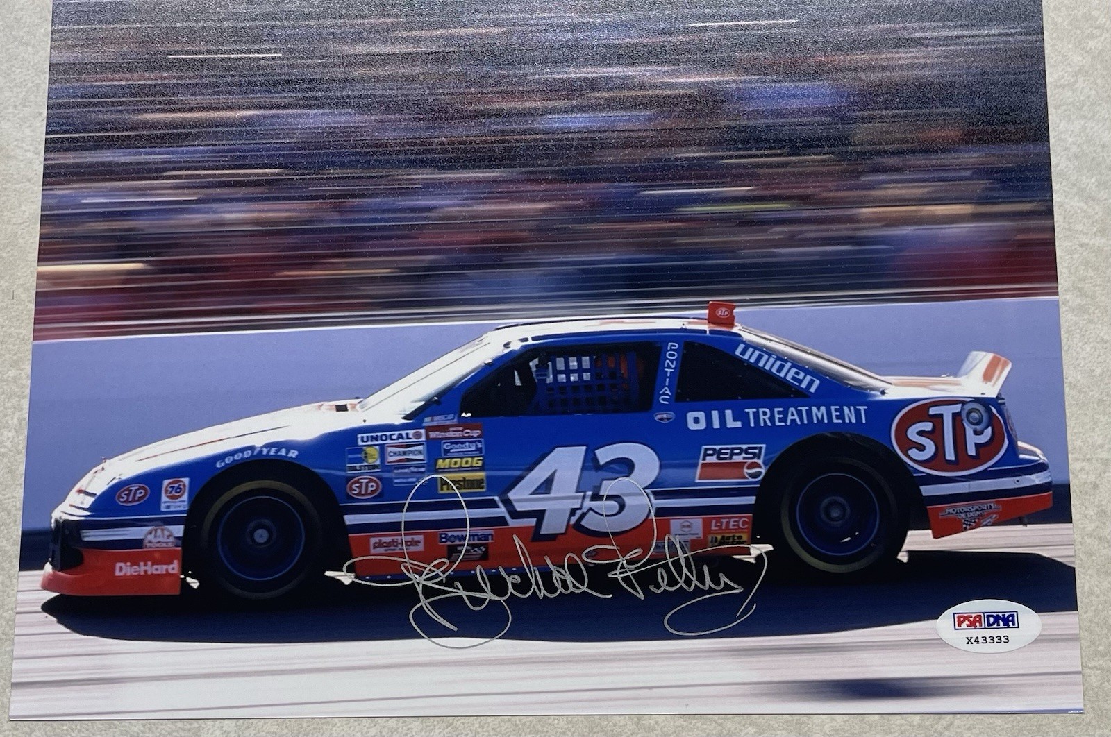 Richard Petty Signed 8x10 Photo Autographed PSA/DNA COA The King #43 Pontiac 33
