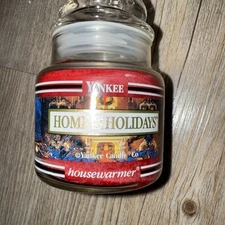 Yankee Candle Home For The Holidays 3.7oz. New Cinnamon Clove Cedar Wood Balsam