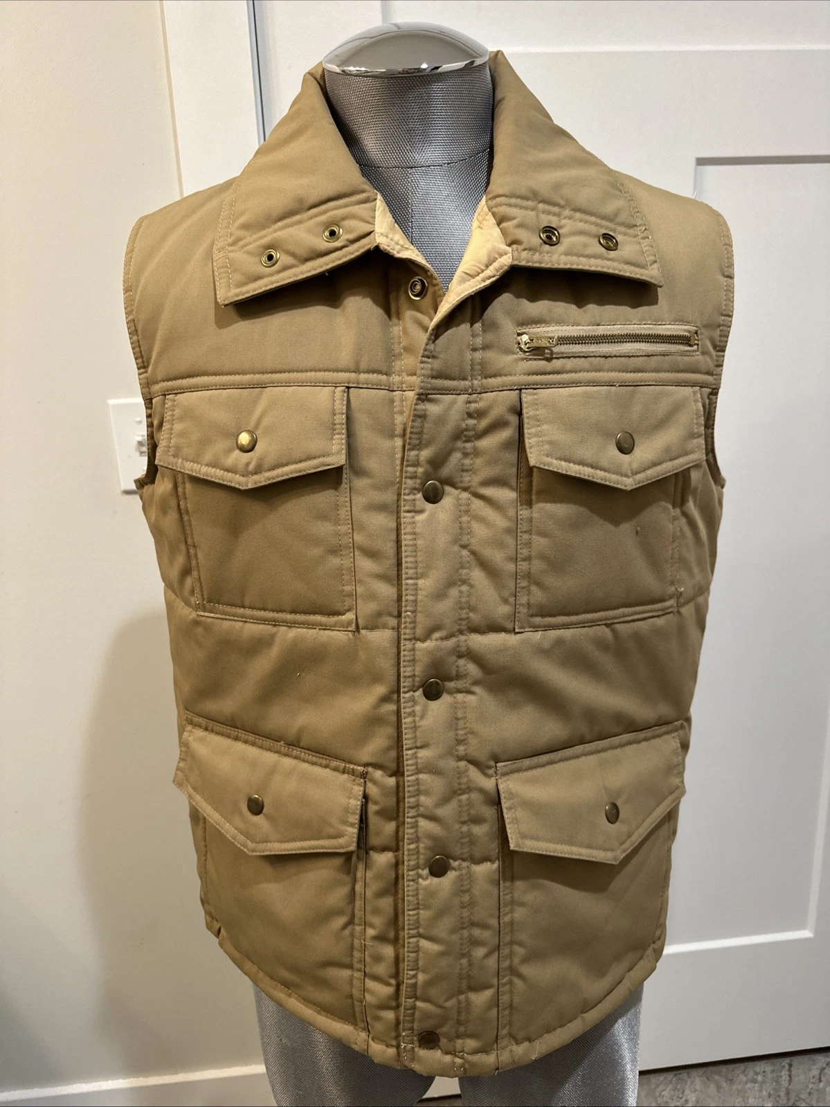 Vintage Gordon Ferguson Puffer Vest Mens Sz Medium Beige Field Stream Fishing