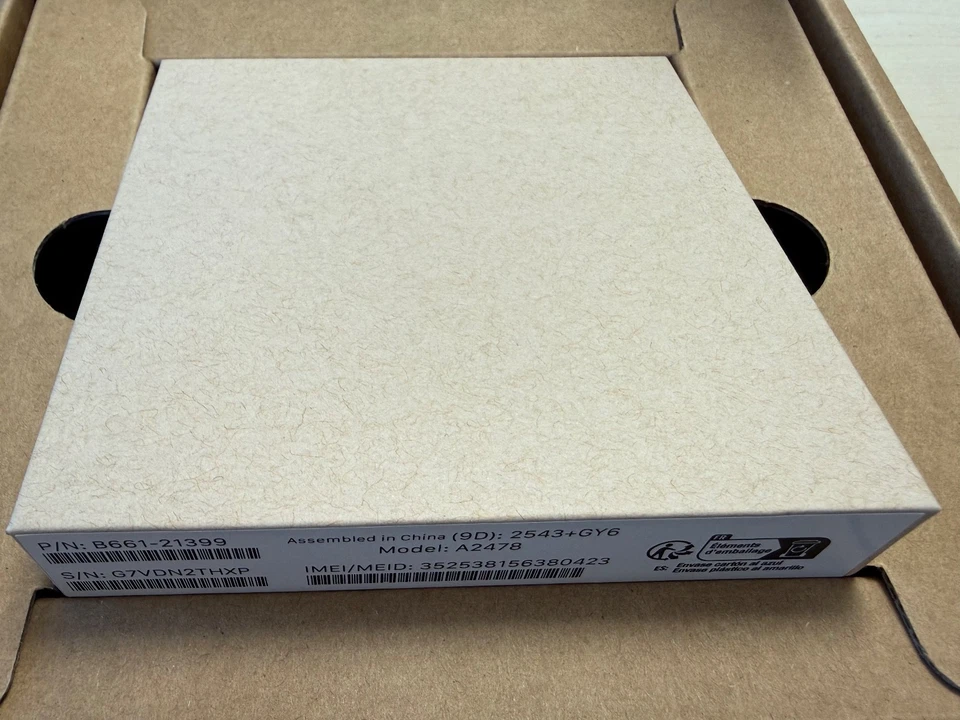 Apple Watch Series 7 45mm Gold SS Gold Milanese Loop MKJY3FD/A  NEW OVP - Bild 3 von 4