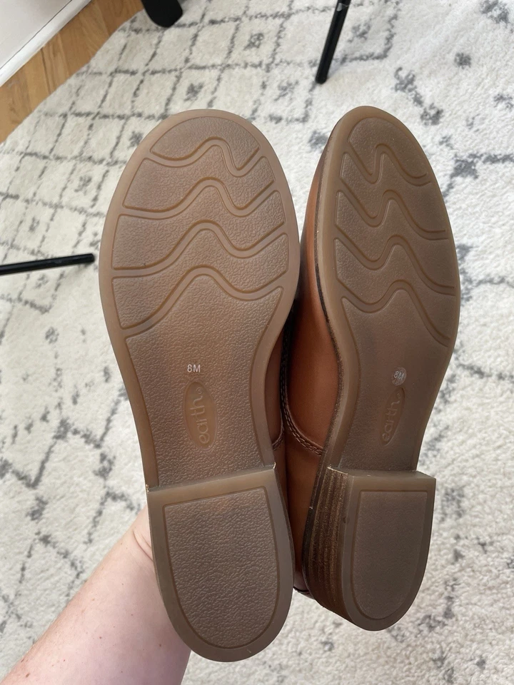 Earth Eteane 8M 棕褐色皮革花边牛津鞋女式 8M 全新无标签 — 第 4/4 张图片