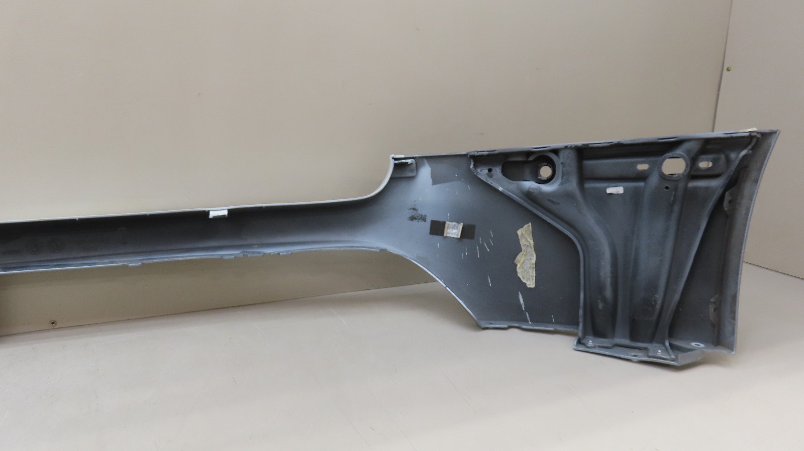 2006-2016 ASTON MARTIN VANTAGE V8 V12 FRONT BUMPER COVER OEM