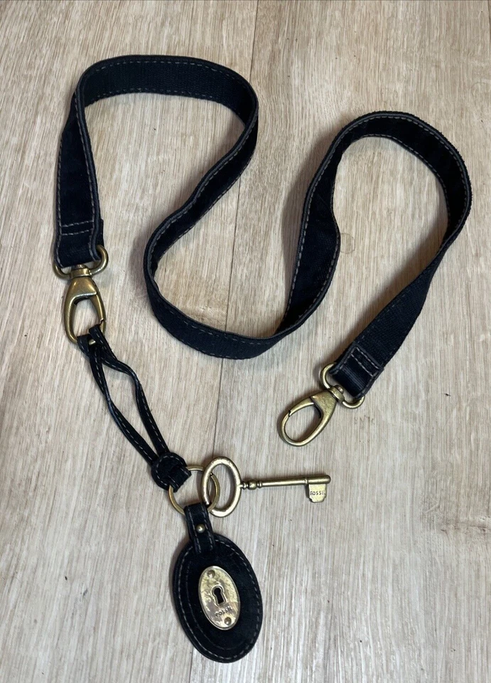 Correa y llavero de repuesto FOSSIL vintage de gamuza negra y algodón de 40" Foto 4 de 4