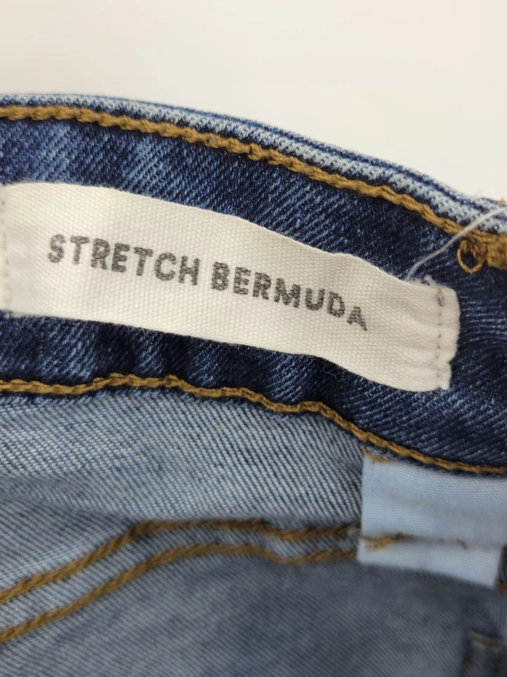 Algodón: Pantalones Cortos Para Mujer 4 Lavado Oscuro Denim Bermudas Corte Dobladillo Crudo Azul Denim Foto 4 de 4