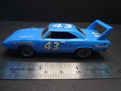 Plymouth Superbird 43 ミニカー HW Hot Wheels Vintage Racing Plymouth Superbird #43 - Loose 1:64