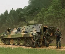 HOBBY BOSS 82472 1/35 chinese army type 89 armored personnel carrier