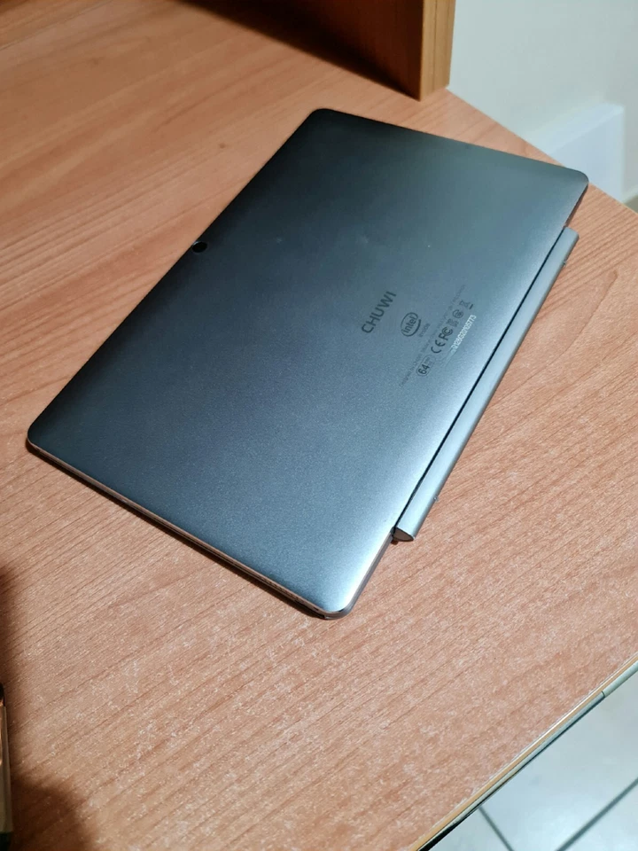 Computer/tablet Chuwi pari al nuovo - Immagine 2 di 4