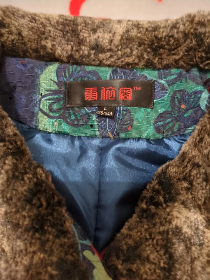 Unique Asian Made Light Jacket In Jacquard With Faux Fur Collar And Trim Size L - Image 3 of 4