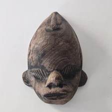 Small African Carved Wooden Face Mask – Tribal Art Gabon / Cameroon / Equatorial