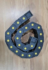 R55 25mm x 77mm Cable Wires Carrier Drag Chain 1M Black 39