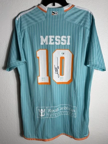 Lionel Messi Signed Inter Miami Jersey Beckett Witness BAS COA Auto MLS GOAT