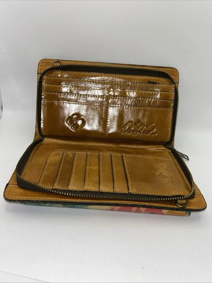 Patricia Nash Cartera Floral Azul Marino, 4”x8” Múltiples Tarjeteros y Bolsillos Foto 2 de 4