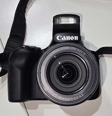 Canon PowerShot SX520 HS 16MP 42x Zoom 1080p Bridge Camera Black Bundle