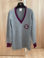 Chanel Emblem V-Neck Sweater Cashmere Blend Size 36 S-M Black Excellent