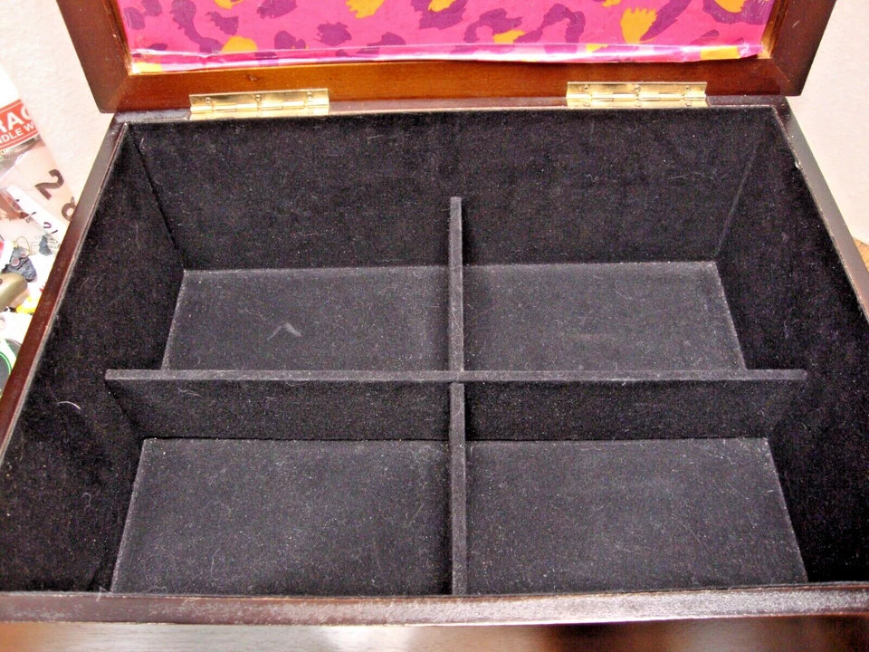 Wooden Storage Box~Girls Keepsake Box/Container~Hinged Lid~Animal Print      260 - Image 2 of 4