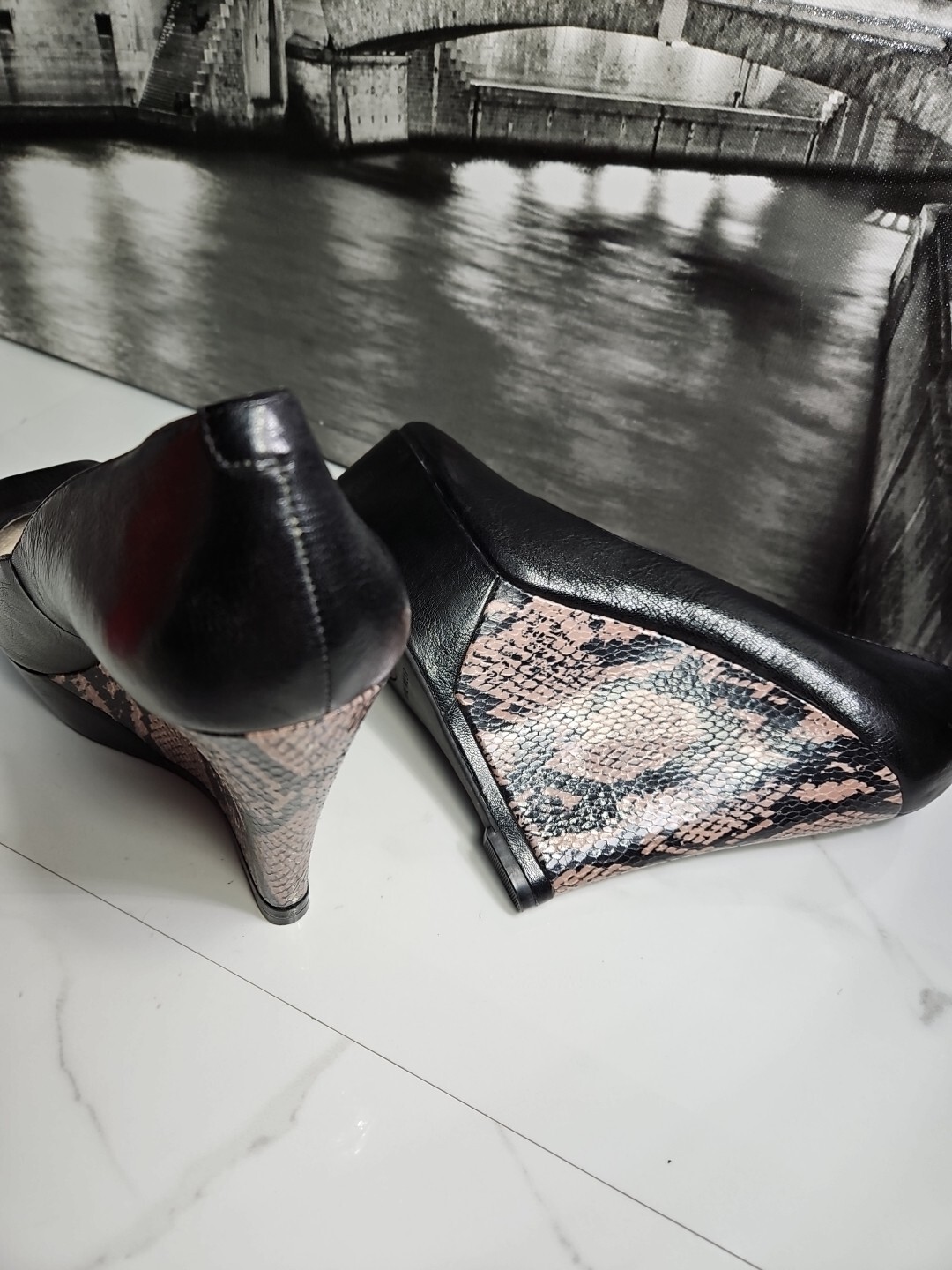 Nine West  Black Leather/Python Pattern 5"Wedge H… - image 5