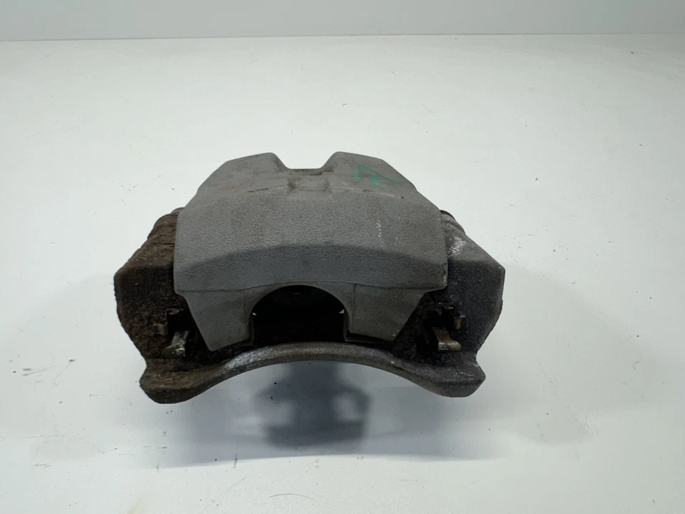 2016-2022 TOYOTA PRIUS FRONT LEFT SIDE DISC BRAKE CALIPER OEM 47750-47060 - Image 2 of 4