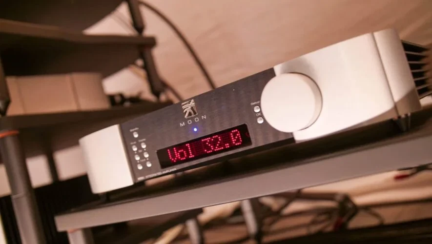 Moon Sim Audio 600i V2 Stereo Integrated Amplifier EXCELLENT CONDITION - Image 2 of 4