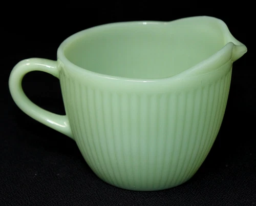 VINTAGE Green Glass Jadeite Ribbed Creamer FIRE-KING JANE RAY, 3" Tall NICE!!