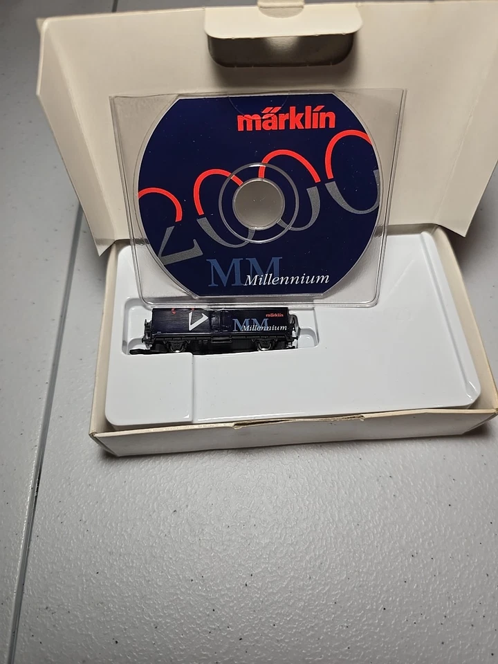 Märklin Z Scale Millennium 2000 Limited Edition Freight Car w/ CD – Rare... - Image 2 of 4
