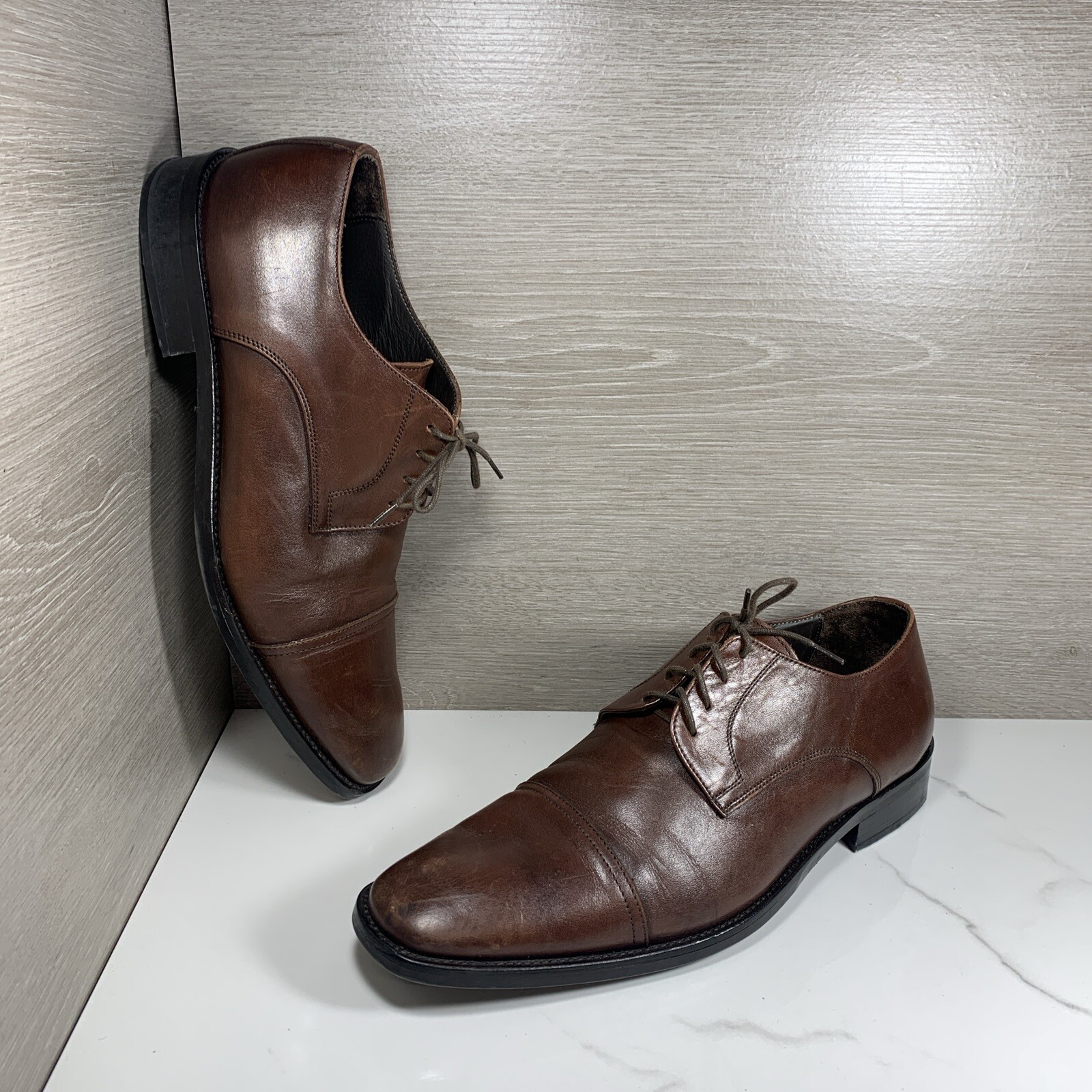 SAOLA Scarpe eleganti da derby da uomo Adam Derrick Cap Toe taglia 10 5 Italia $295