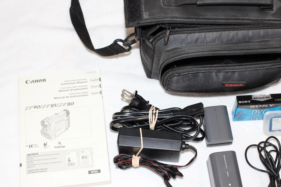 Videocámara digital Canon NTSC ZR85. Zoom digital 400X @R16 Foto 4 de 4