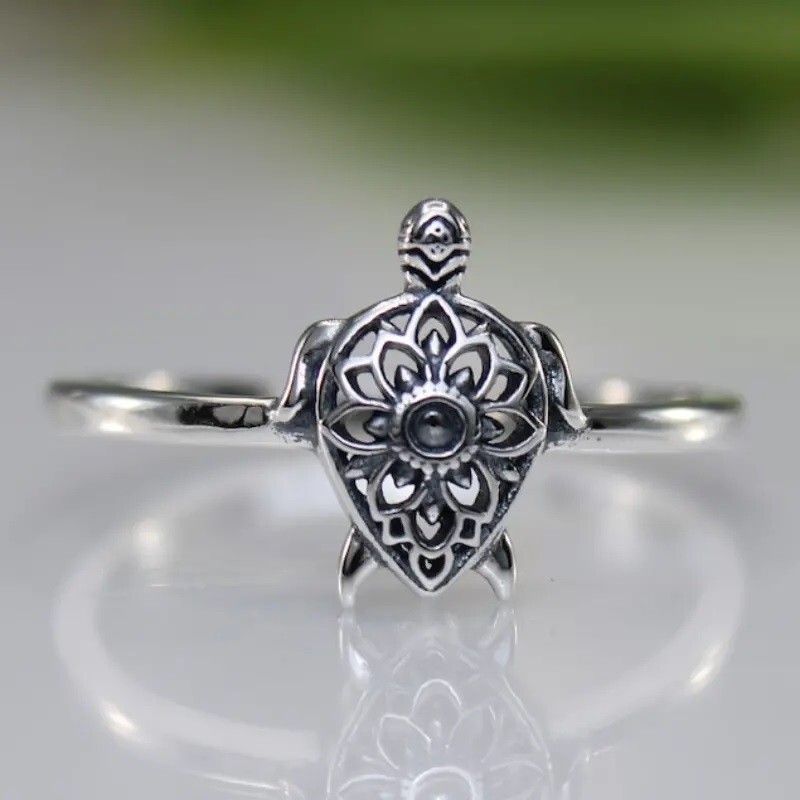 Turtleland 925 Sterling Silver Starfish Wedding Engagement Ring Size 8