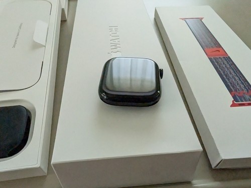 Apple Watch Series 10 GPS, 46 mm Aluminiumgehäuse, Schwarz - Bild 8 von 14