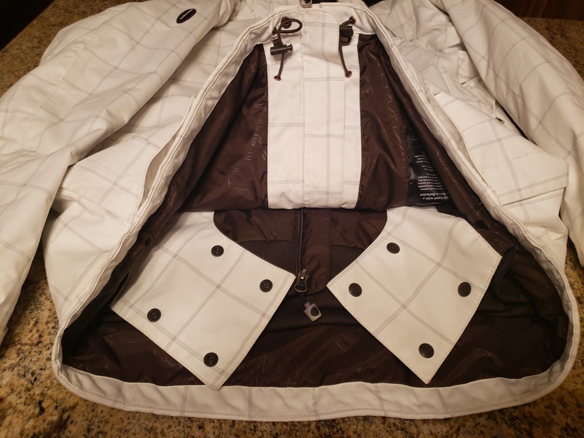 THE NORTH FACE Cryptic Jacket with hood White Hyvent Recco THE NORTH FACE Cryptic Jacket with hood White Hyvent Recco