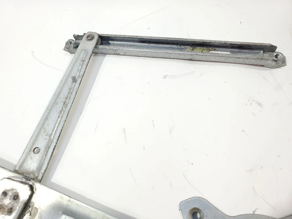 1996 1997 1998 Suzuki X90 OEM Front Right Door Window Regulator - Image 4 of 4