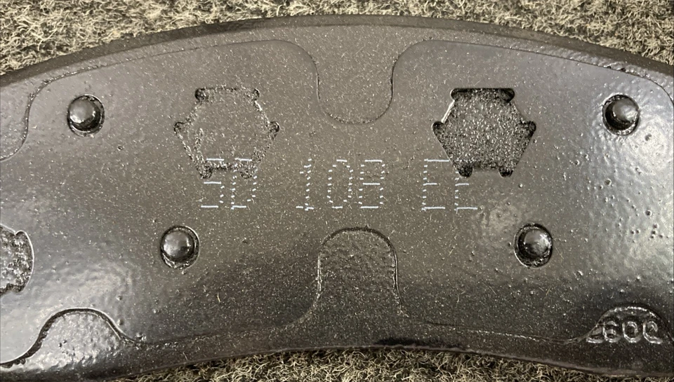 NUEVO GENUINO NAPA UP-8782-SD ULTRA PREMIUM FRENOS Foto 2 de 3