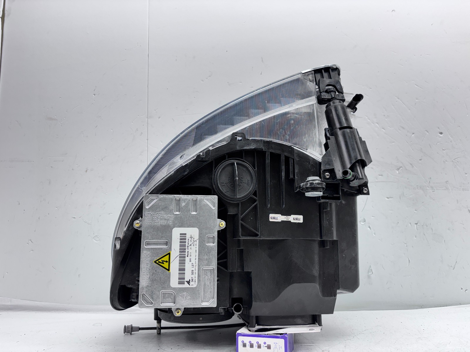 OEM 2009 2010 2011 2012 2013 maserati quattroporte xenon front right headlight