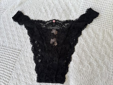 VICTORIA'S SECRET L BLACK DREAM ANGELS HIGH LEG BRAZILIAN LACE THONG PANTIES NWT