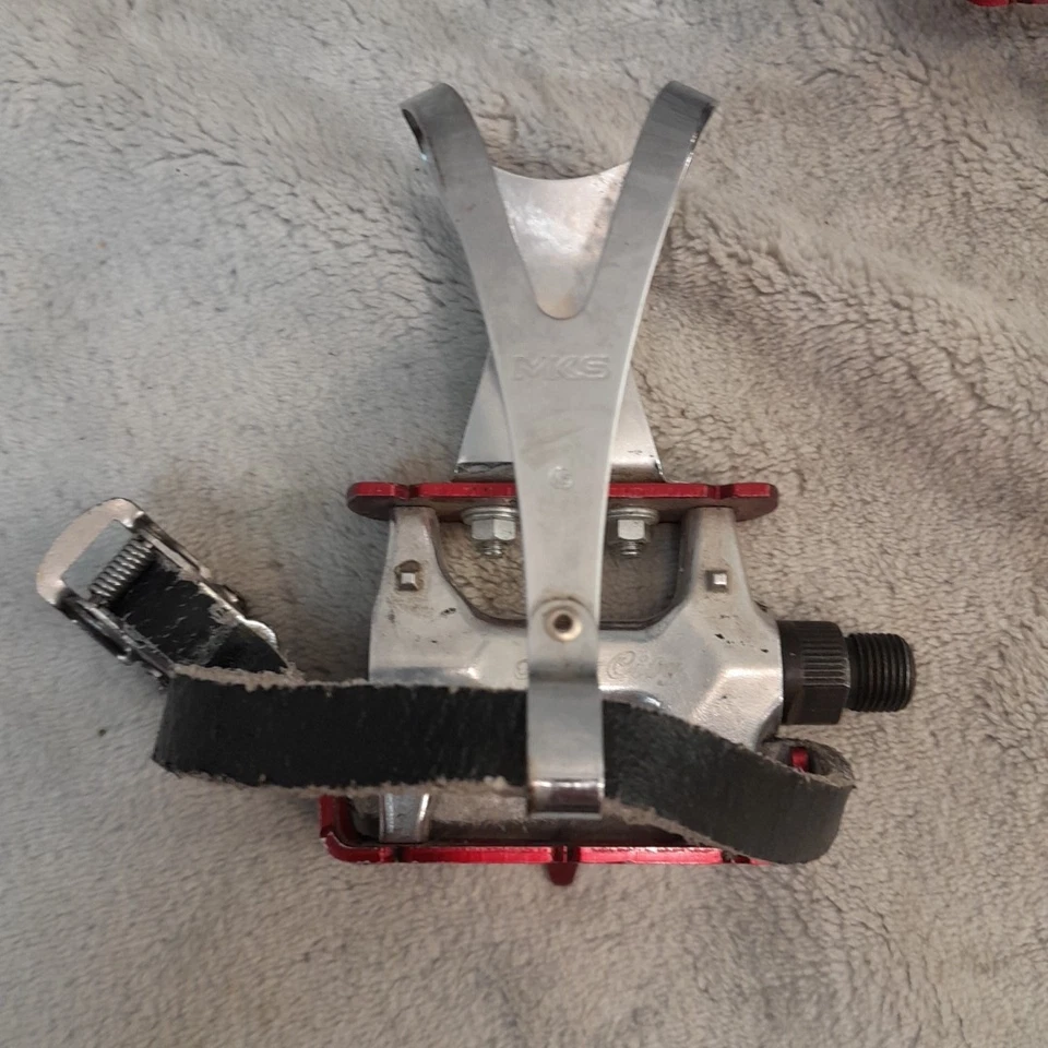 MKS All City Pedals Bicicleta 9/16" Cromo/Rojo con Correas Negras L Foto 2 de 4