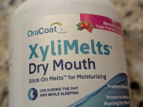 Oracoat XyliMelts Dry Mouth Stick On Melts Berry Smoothie 215 Melts exp 8/26 - 第 2/7 張圖片