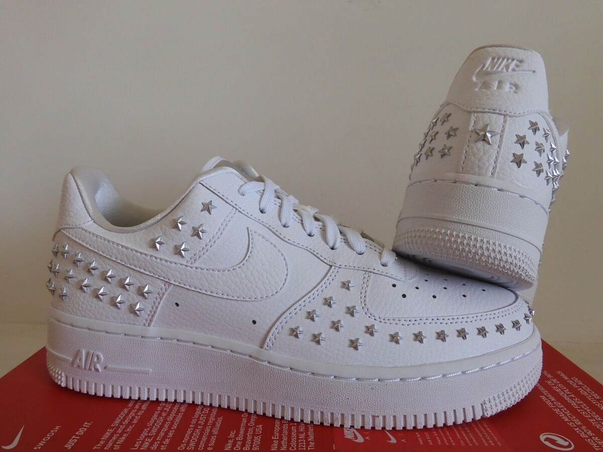 WMNS NIKE AIR FORCE 1 07 XX WHITE STUDDED WOMENS SZ 8.5 WMNS NIKE AIR FORCE 1 07 XX WHITE STUDDED WOMENS SZ 8.5