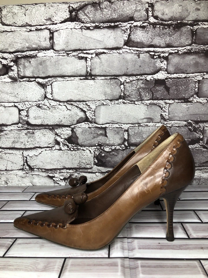 Max Studio Quibble Cuero Marrón Borla Punta Tacones Altos Mujer Talla 8.5M EE. UU./39EU Foto 3 de 4