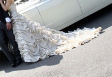 ❤️ Stunning Latte Colour wedding dress with Long Trail.