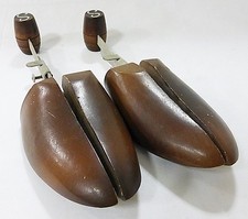 Vtg Shoe keepers wood pair size s adjustable rustic farmhouse cottagecore