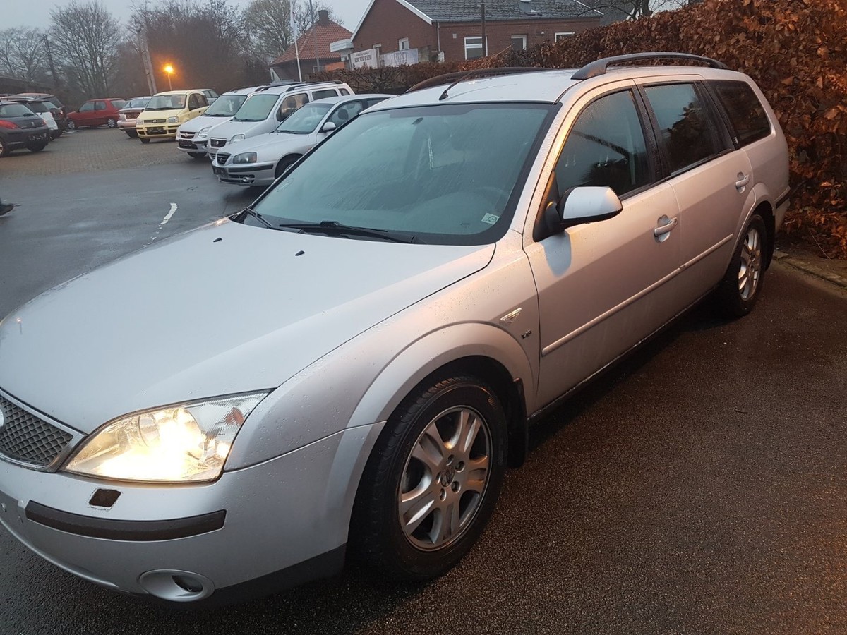Ford mondeo 2 5 Ford mondeo 2 5