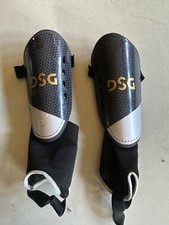 DSG youth XL soccer shin guards black gently use