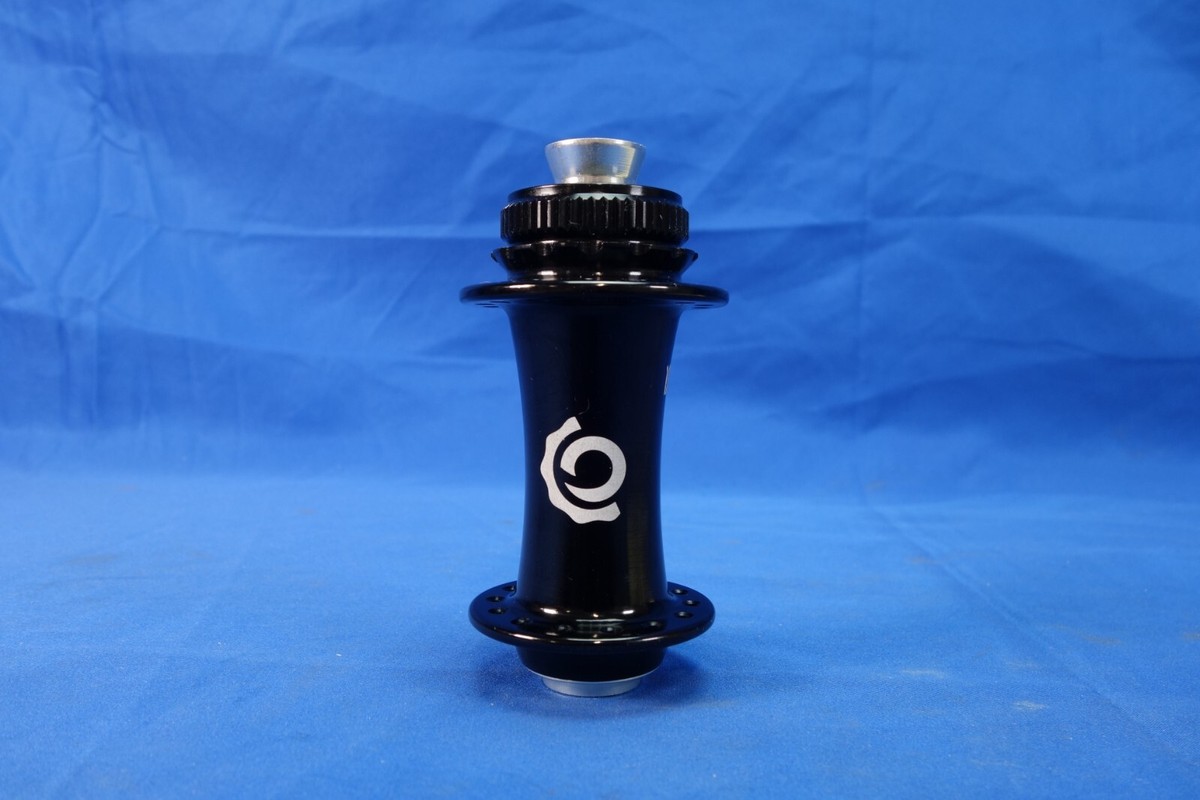 New Industry Nine Classic Torch Road Disc Hub Set, Thru Axle New Industry Nine Classic Torch Road Disc Hub Set, Thru Axle