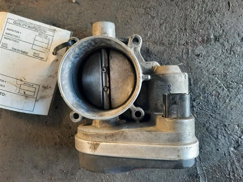 Cuerpo del acelerador 4,0 L 07-11 Dodge Nitro 04861691AA Foto 3 de 4