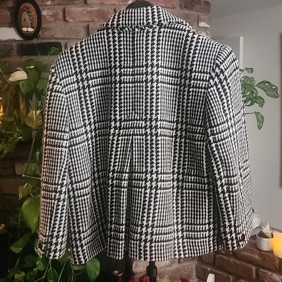 Abrigo de guisante recortado de lana mezclada pata de gallo Lauren Ralph Lauren en blanco y negro Foto 2 de 4