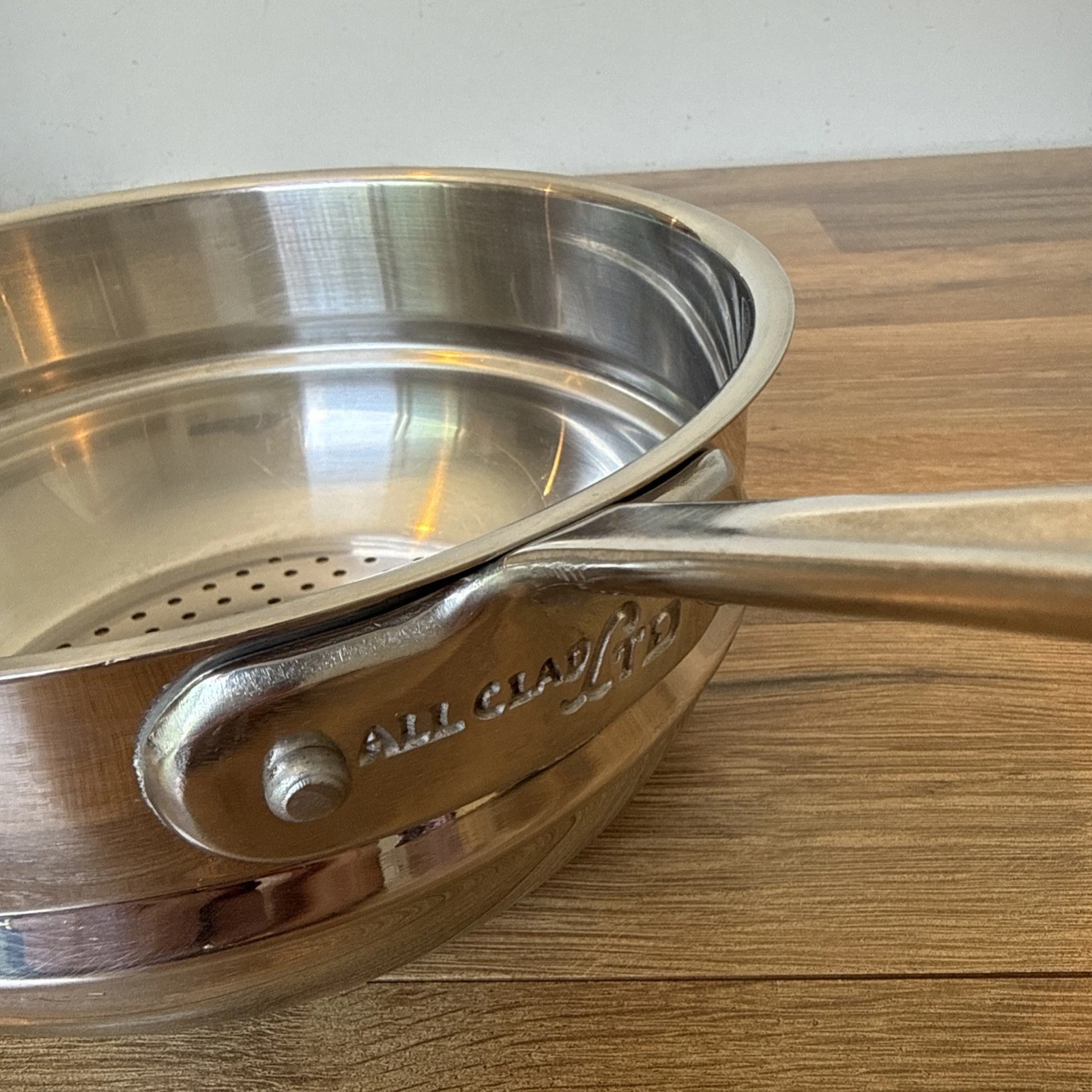 All Clad Stainless Steel Strainer Insert 7” Long Handle 8.25” Round