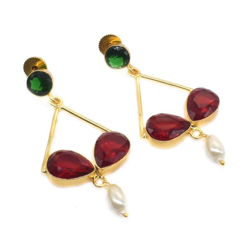 Boucles D'oreilles Chaîne Noire Avec Perles à Facettes Grenat - Fait Main - Neuf Avec étiquettes